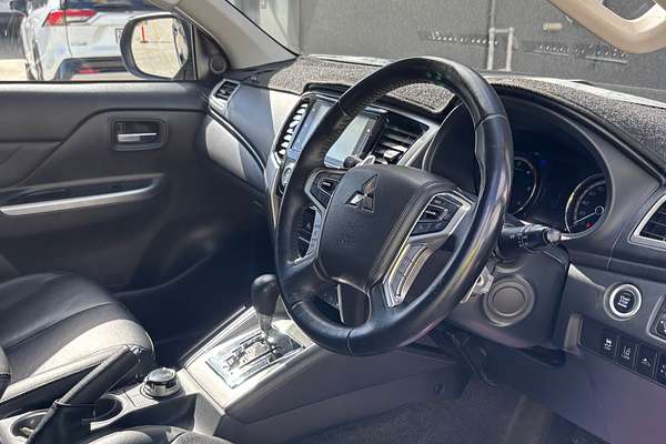 2022 Mitsubishi Triton GSR MR 4X4
