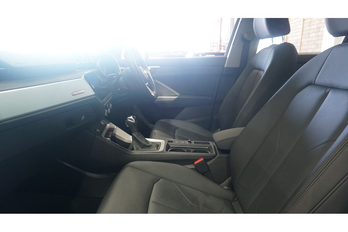 2022 Audi Q3 35 TFSI F3