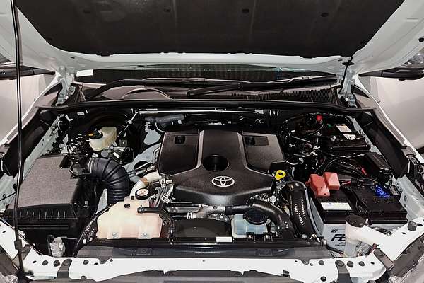 2023 Toyota Hilux SR5 GUN126R 4X4