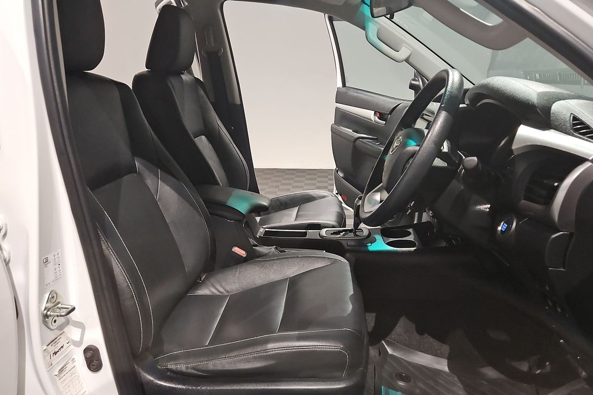2023 Toyota Hilux SR5 GUN126R 4X4
