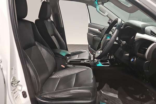 2023 Toyota Hilux SR5 GUN126R 4X4