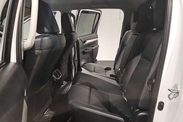 2023 Toyota Hilux SR5 GUN126R 4X4
