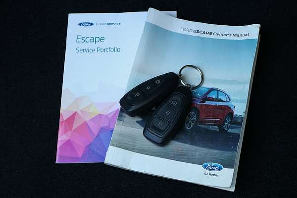 2022 Ford Escape ZH