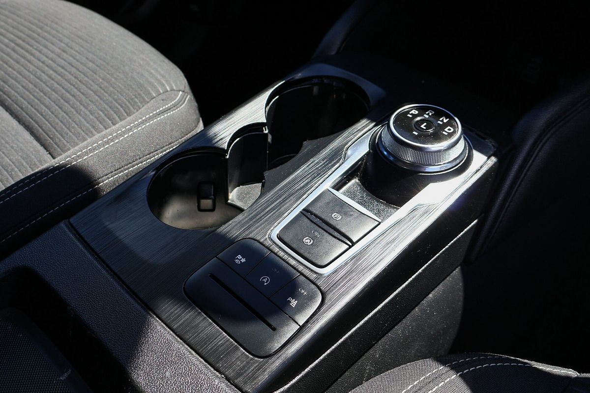 2022 Ford Escape ZH