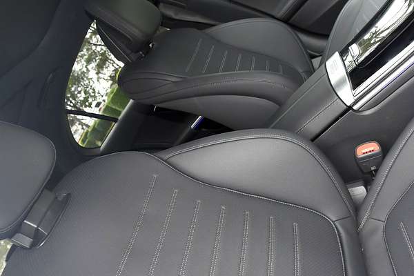 2024 Mercedes-Benz C-Class C200 W206