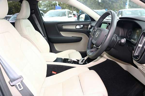 2020 Volvo XC40 T4 Inscription