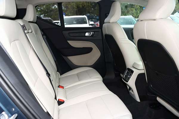 2020 Volvo XC40 T4 Inscription