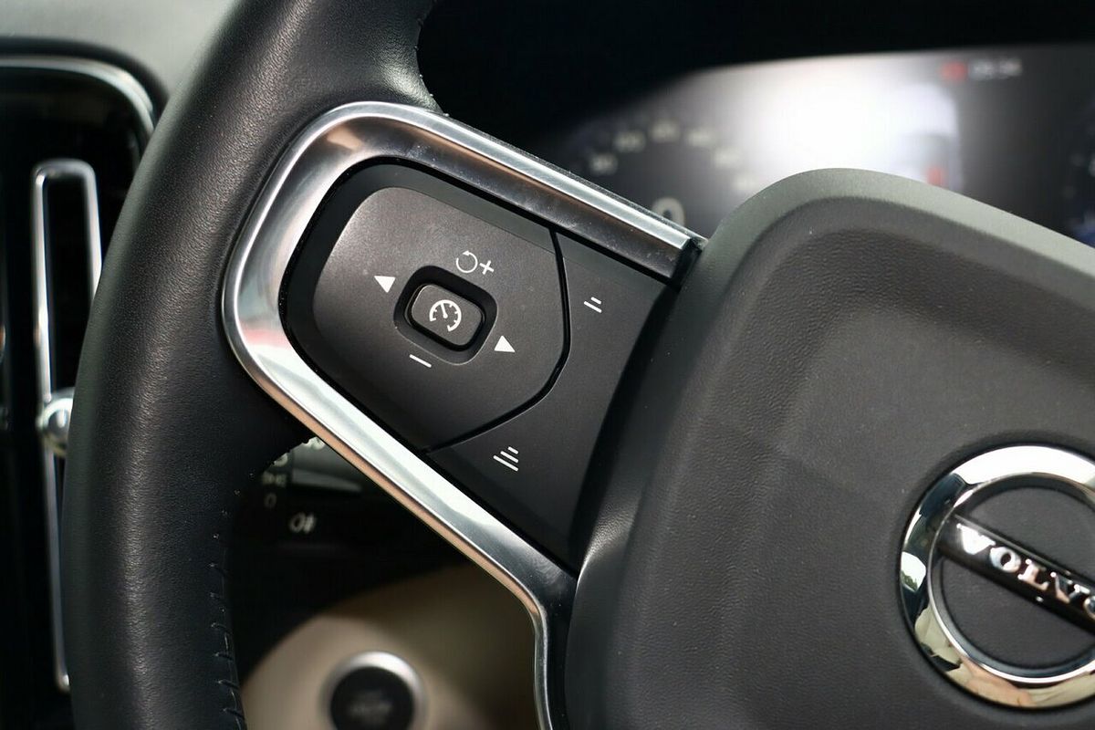 2020 Volvo XC40 T4 Inscription