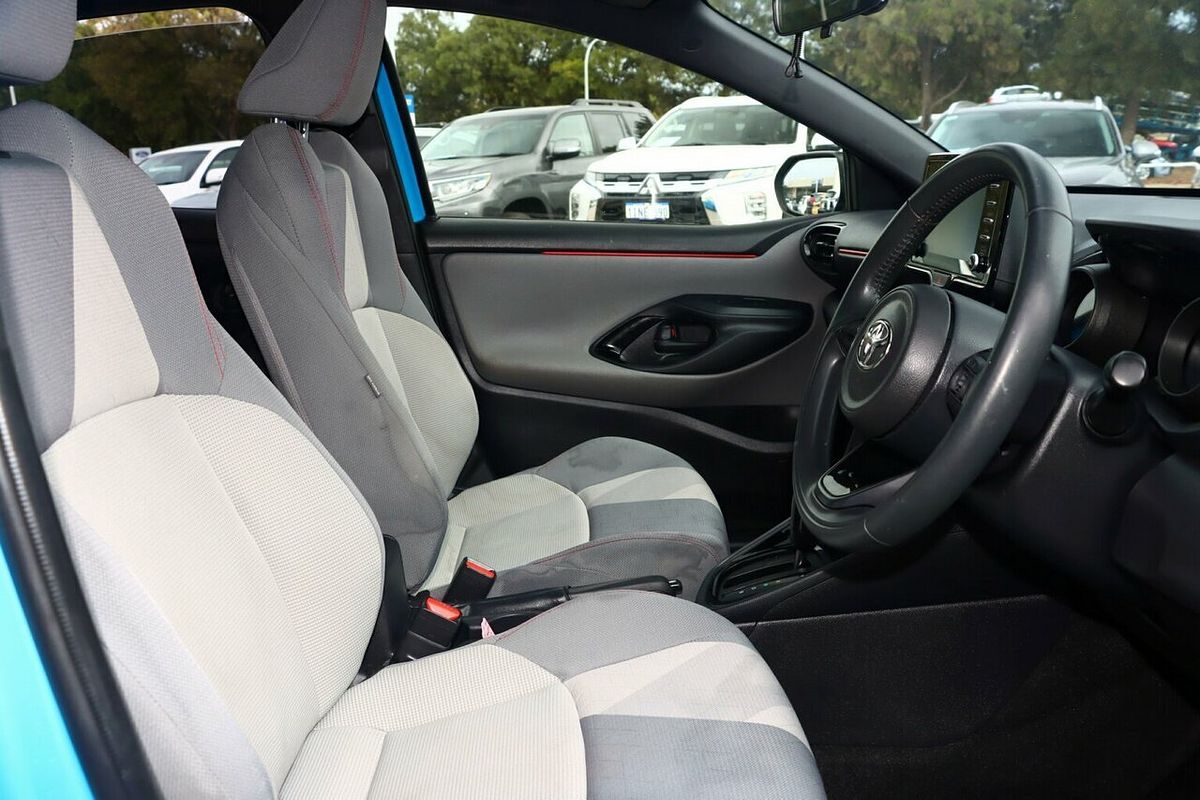2021 Toyota Yaris ZR Hybrid MXPH10R