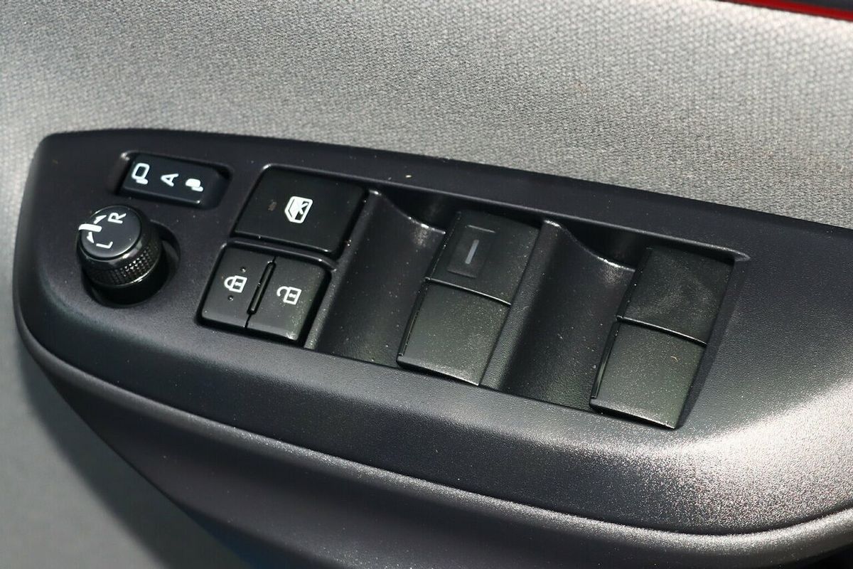 2021 Toyota Yaris ZR Hybrid MXPH10R