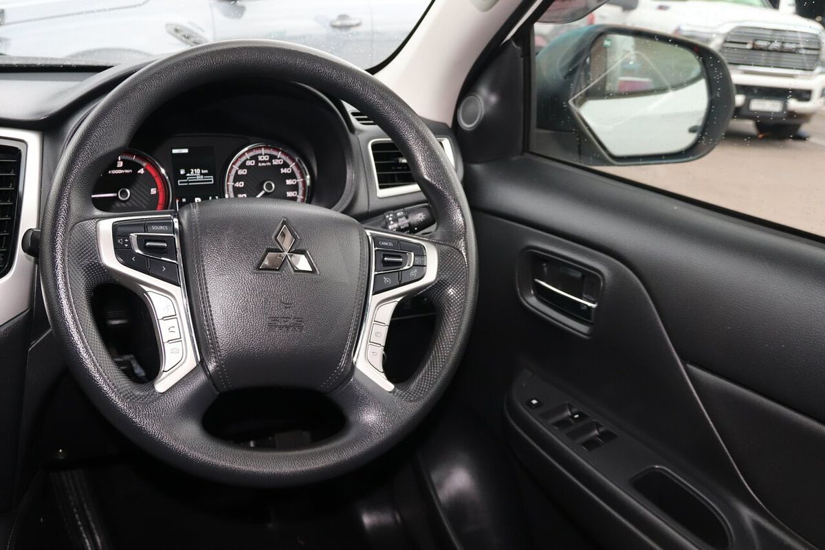 2019 Mitsubishi Triton GLX+ MR 4X4