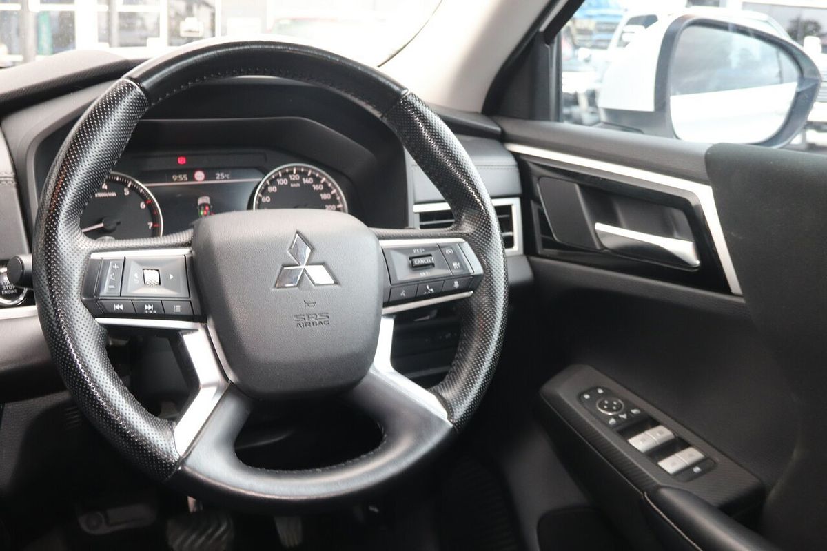 2021 Mitsubishi Outlander LS ZM