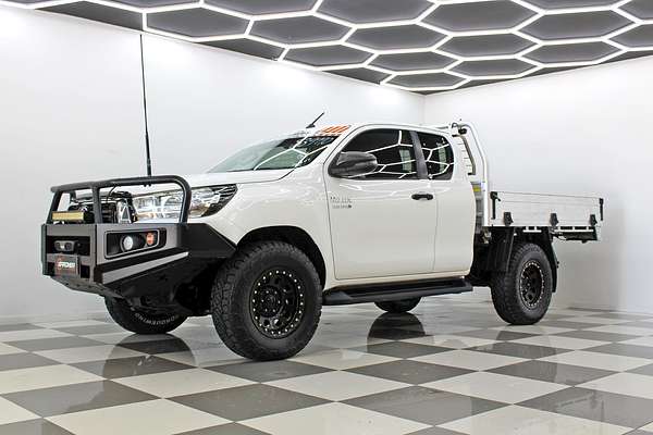 2019 Toyota Hilux SR GUN126R 4X4
