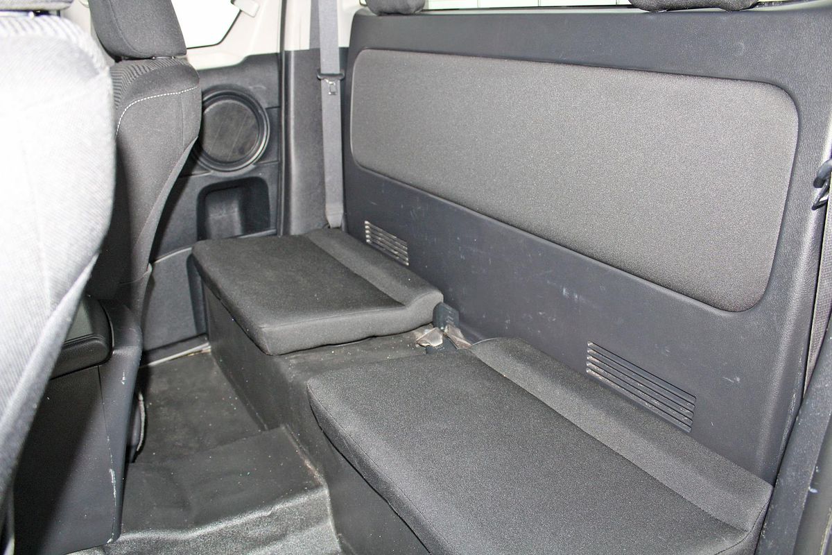2019 Toyota Hilux SR GUN126R 4X4