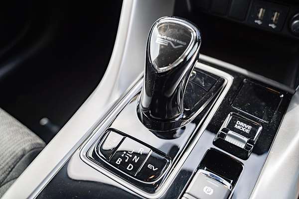 2024 Mitsubishi Eclipse Cross PHEV ES YB