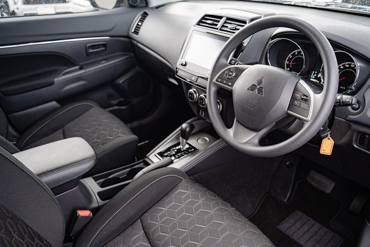 2024 Mitsubishi ASX ES XD