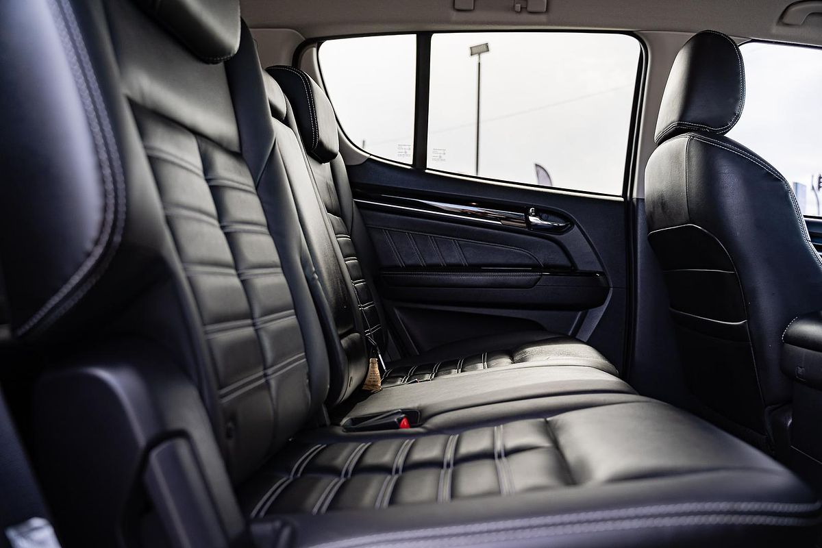 2019 Isuzu MU-X LS-T