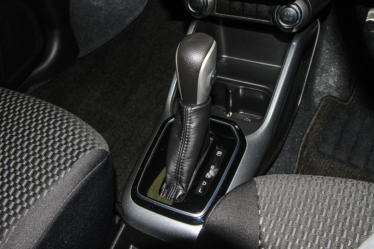 2023 Suzuki Ignis GLX MF Series II