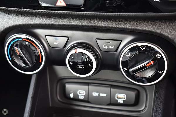2024 Hyundai Venue Active QX.V5