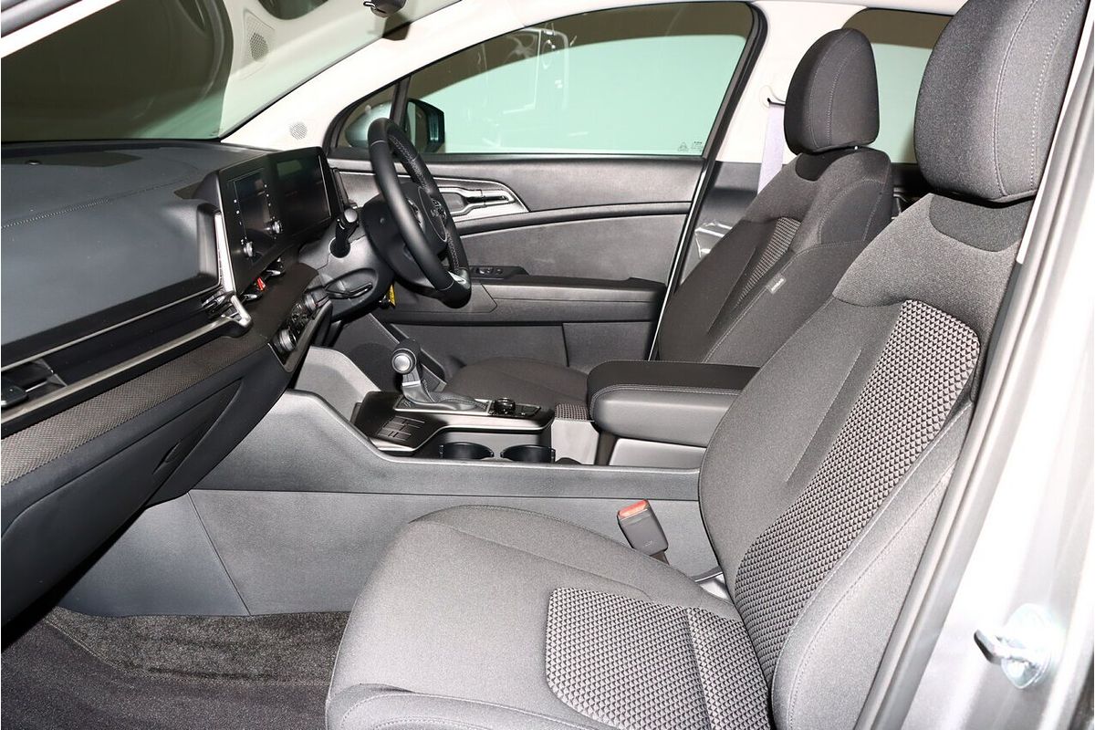 2024 Kia Sportage S NQ5