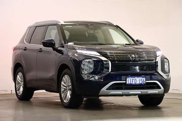 2024 Mitsubishi Outlander LS ZM