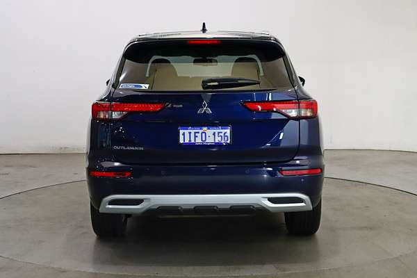 2024 Mitsubishi Outlander LS ZM
