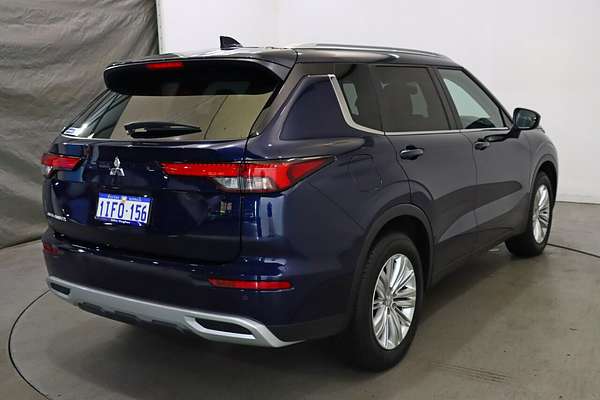 2024 Mitsubishi Outlander LS ZM