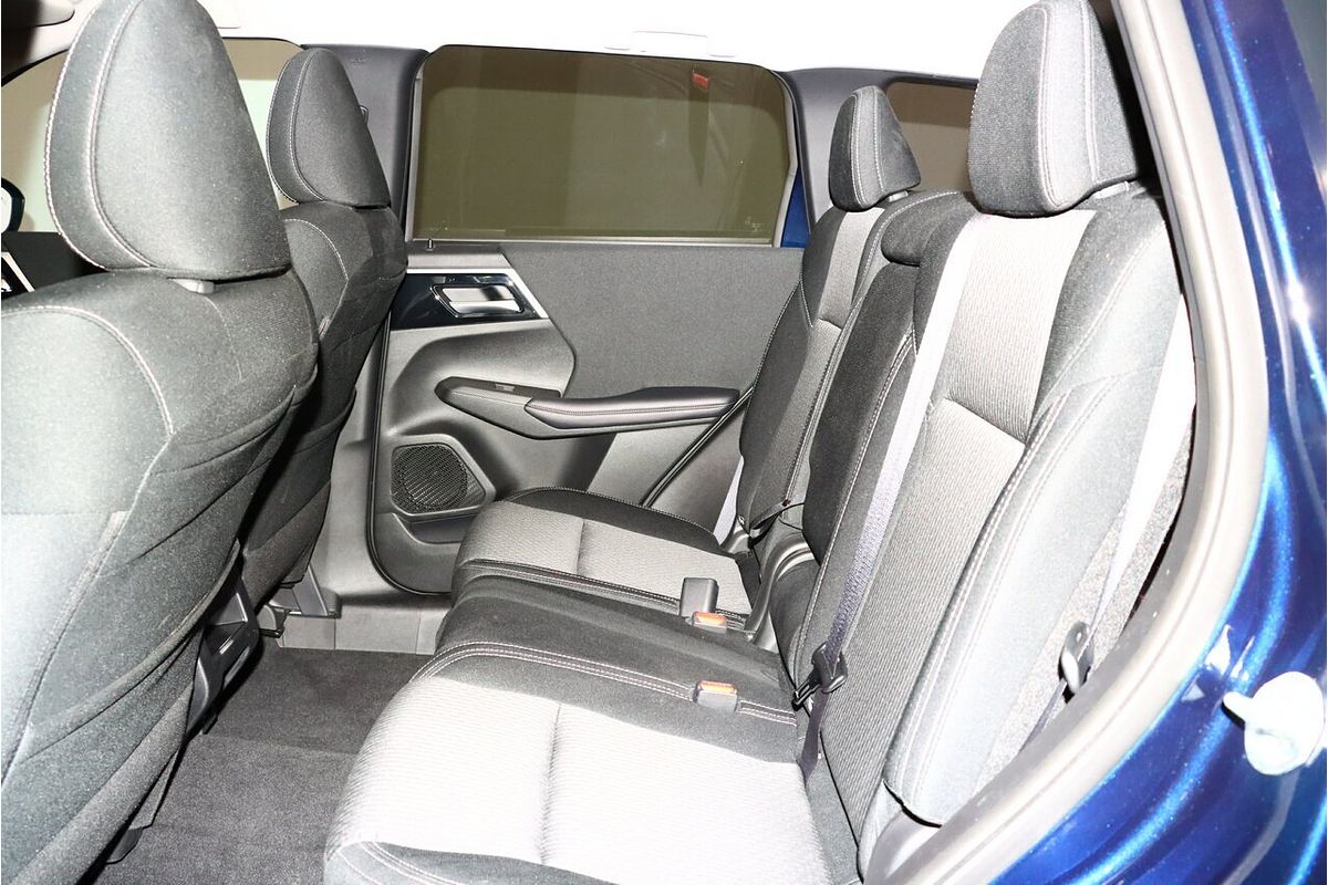 2024 Mitsubishi Outlander LS ZM