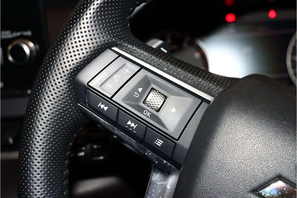 2024 Mitsubishi Outlander LS ZM