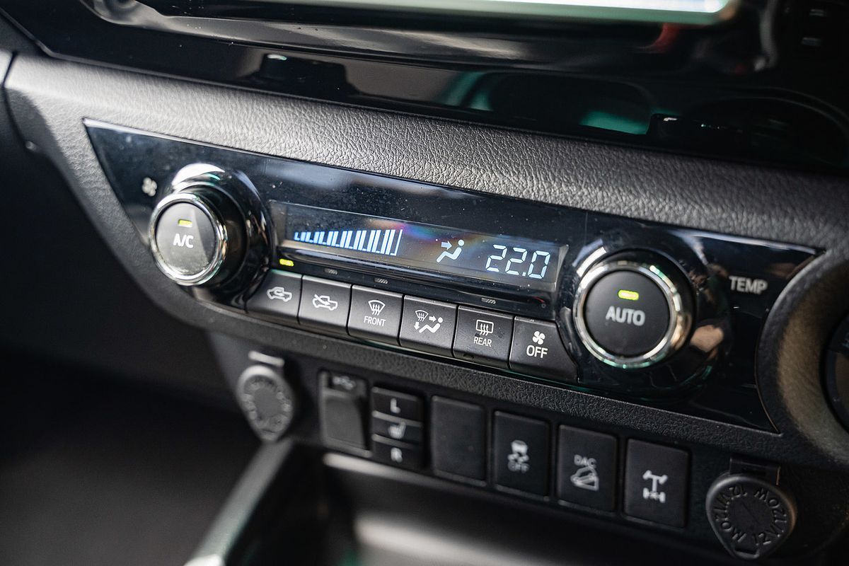 2018 Toyota Hilux Rogue GUN126R 4X4