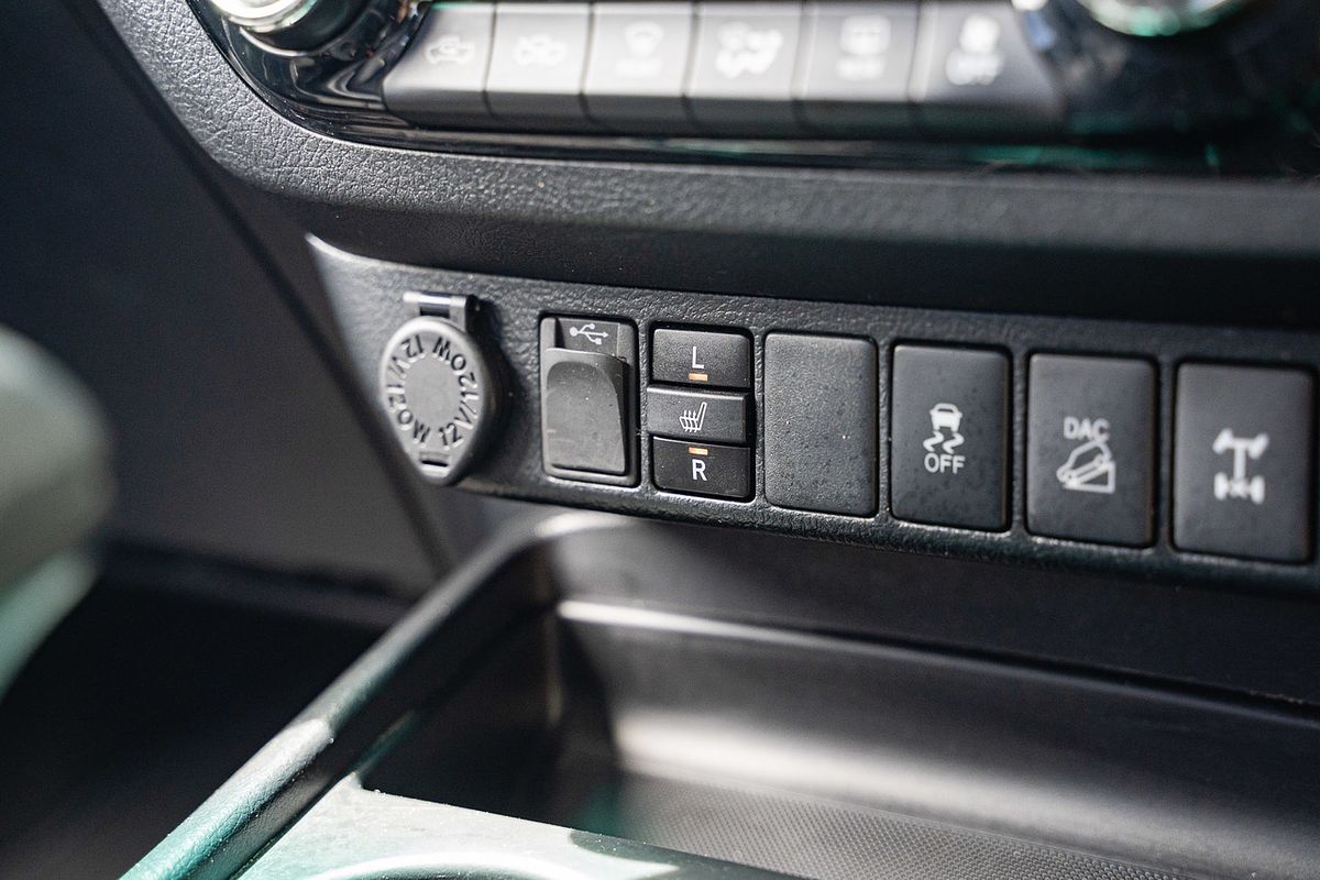 2018 Toyota Hilux Rogue GUN126R 4X4