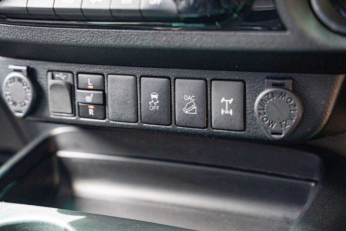2018 Toyota Hilux Rogue GUN126R 4X4