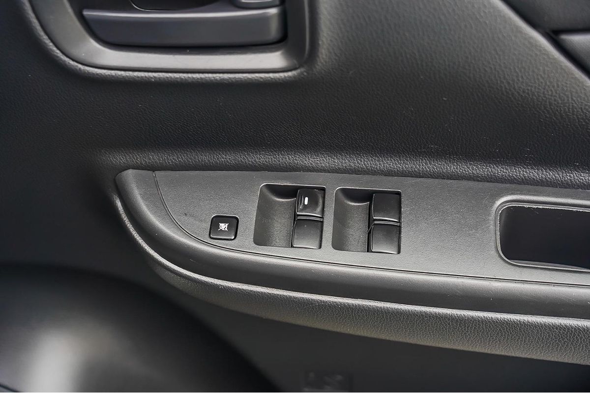 2022 Mitsubishi Triton GLX MR Rear Wheel Drive