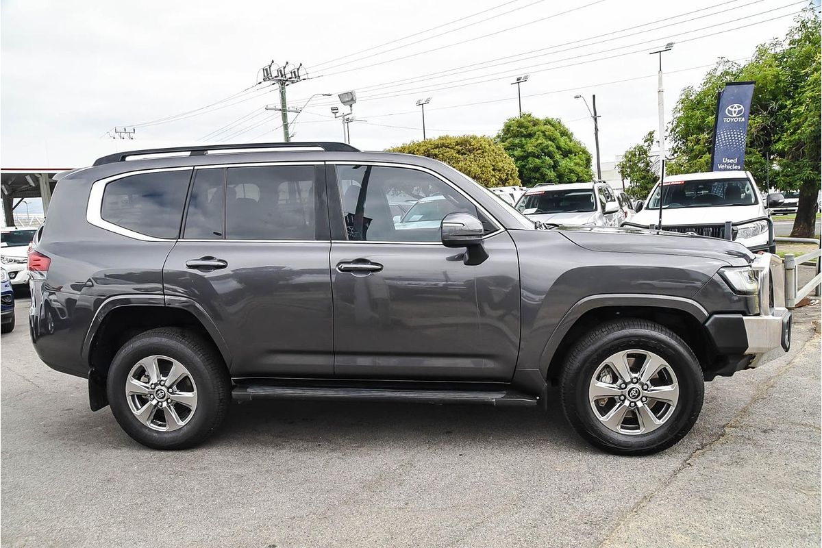 2022 Toyota Landcruiser VX FJA300R