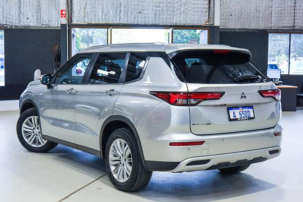 2023 Mitsubishi Outlander LS ZM