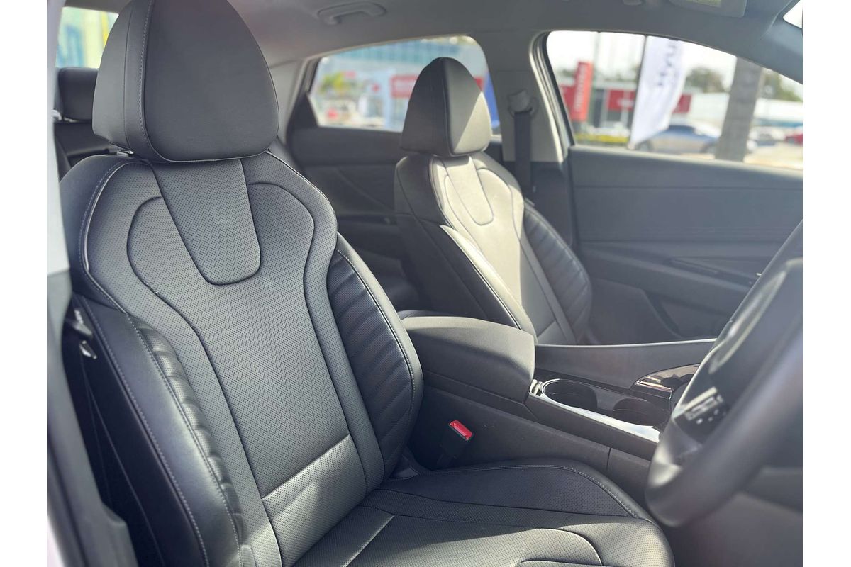 2024 Hyundai i30 Elite CN7.V2