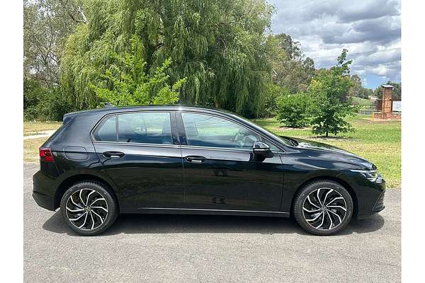 2024 Volkswagen Golf 110TSI Life 8