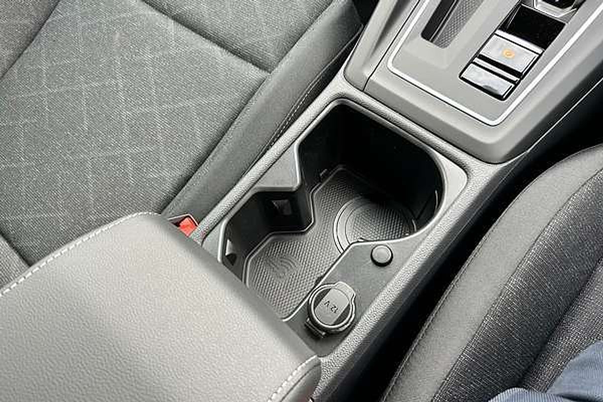 2024 Volkswagen Golf 110TSI Life 8