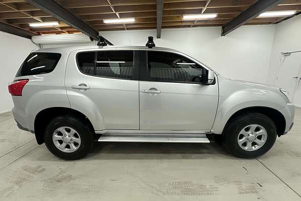 2021 Isuzu MU-X LS-M