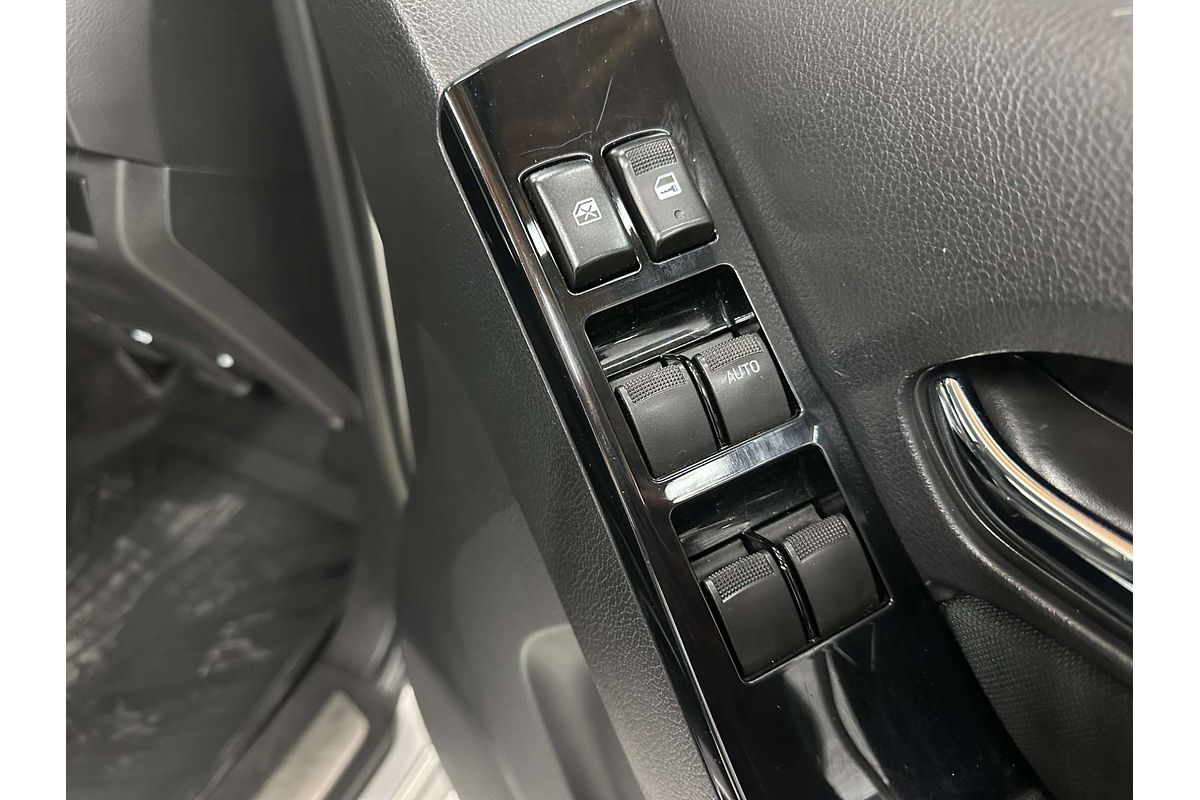 2021 Isuzu MU-X LS-M