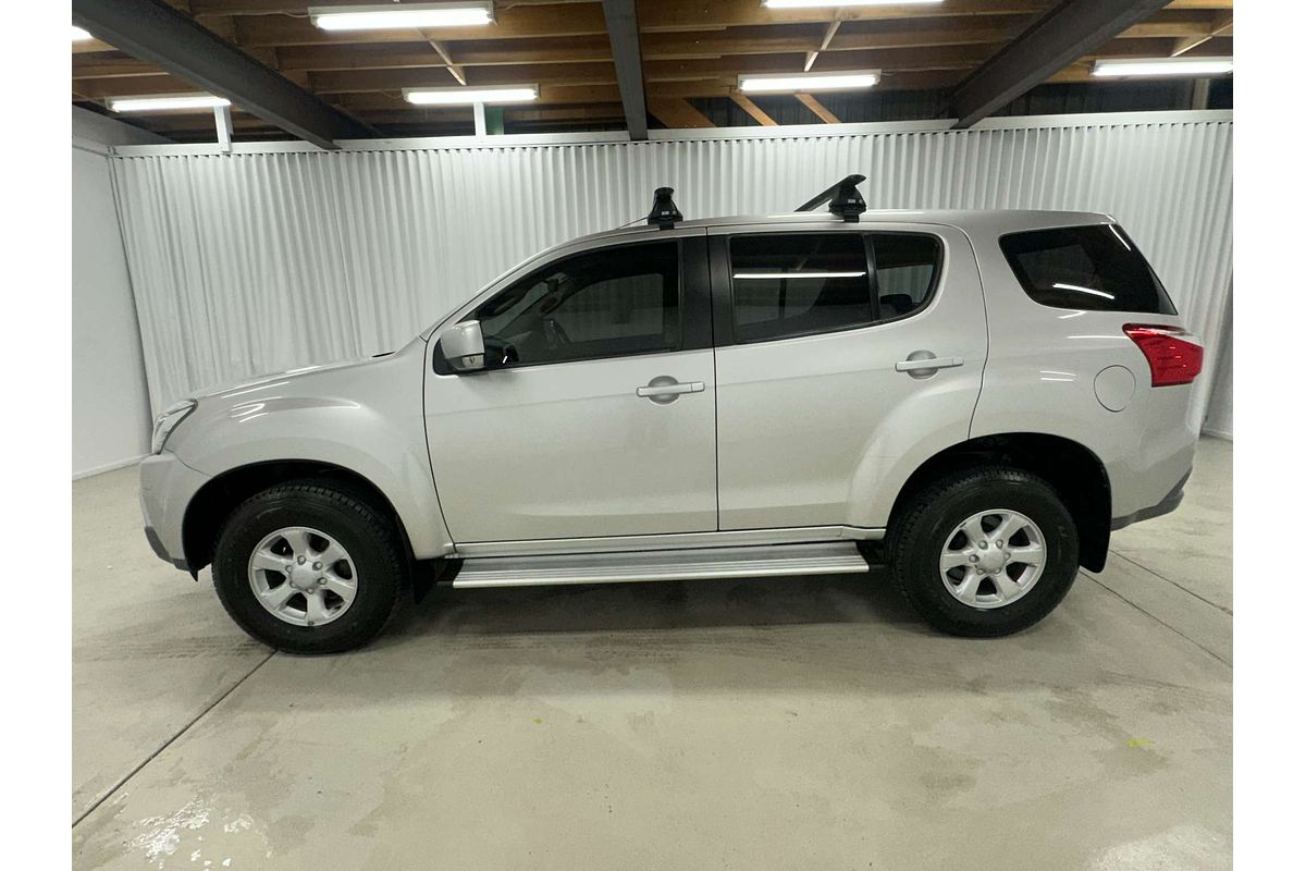 2021 Isuzu MU-X LS-M