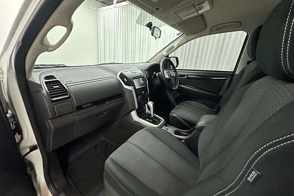 2021 Isuzu MU-X LS-M
