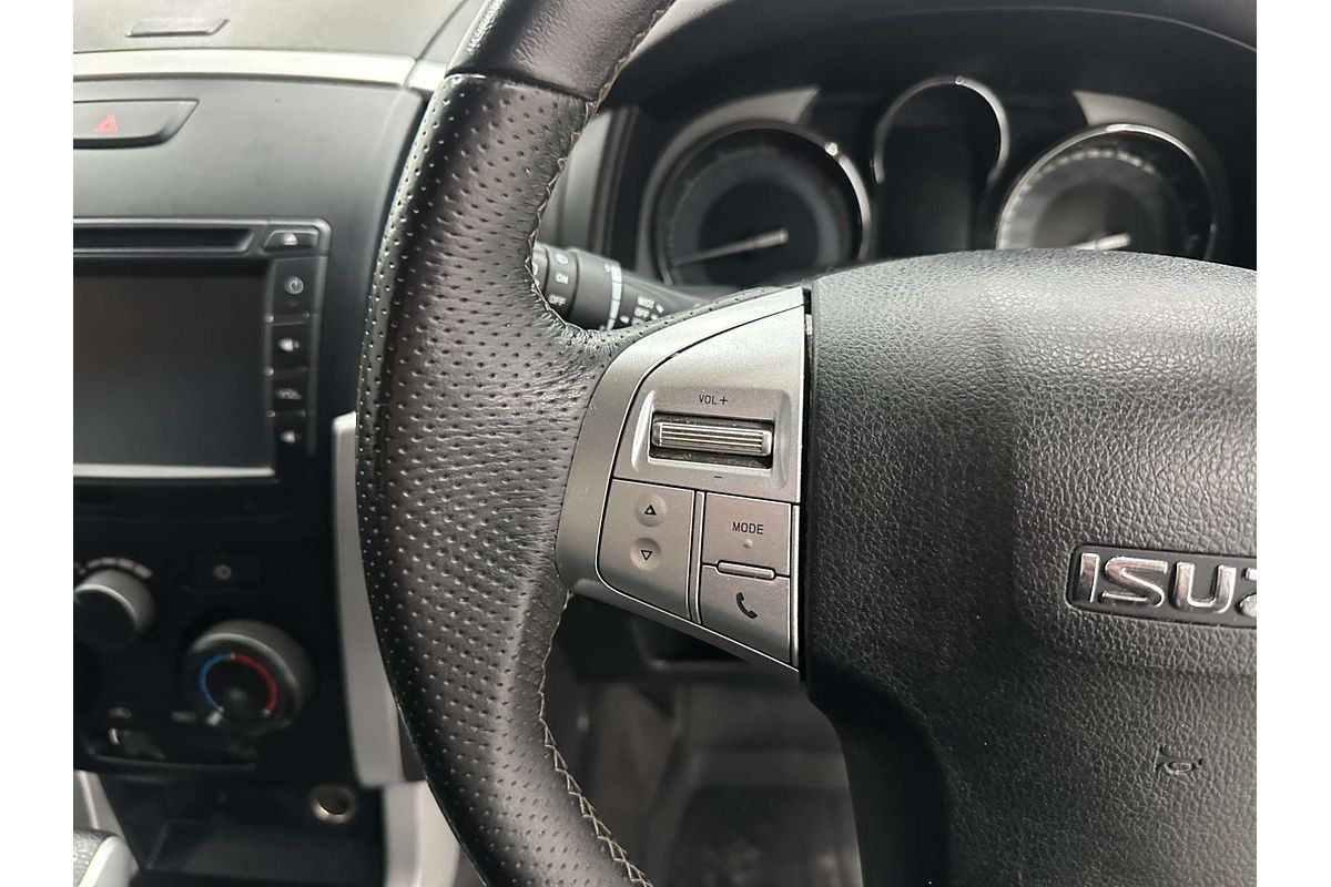 2021 Isuzu MU-X LS-M