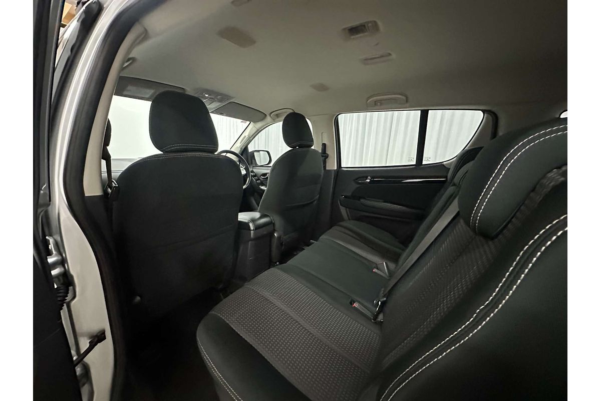 2021 Isuzu MU-X LS-M