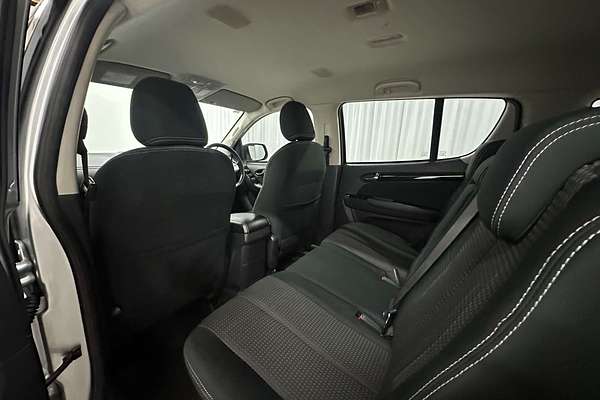 2021 Isuzu MU-X LS-M