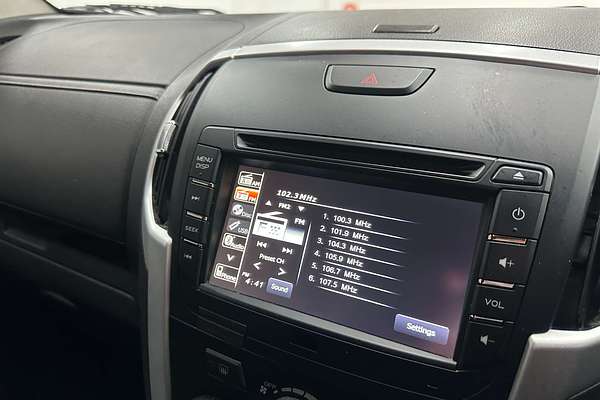 2021 Isuzu MU-X LS-M