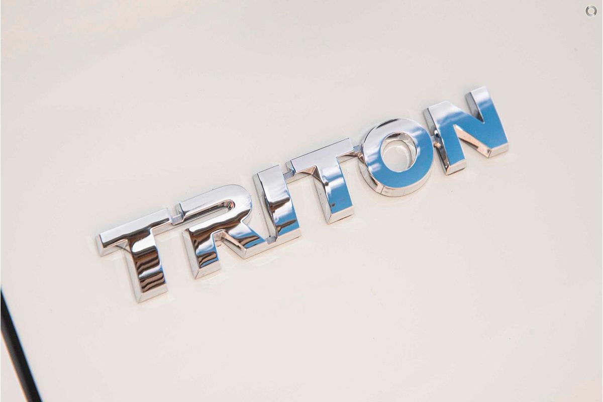 2022 Mitsubishi Triton GLX MR 4X4