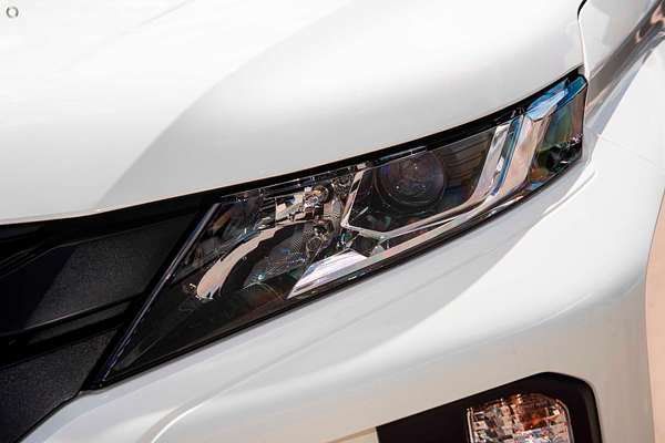 2022 Mitsubishi Triton GLX MR 4X4