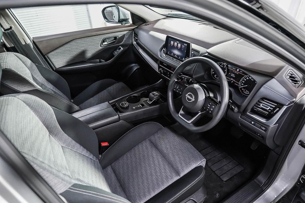 2023 Nissan X-TRAIL ST T33