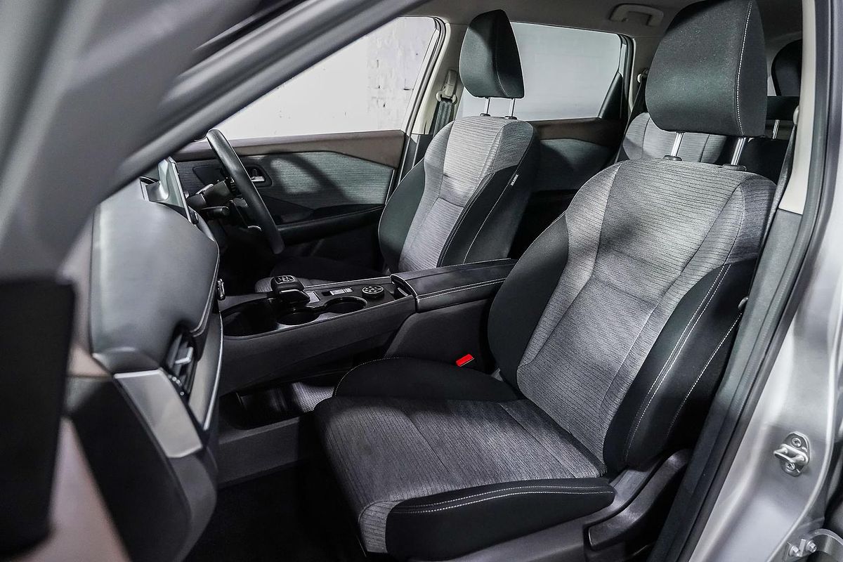 2023 Nissan X-TRAIL ST T33